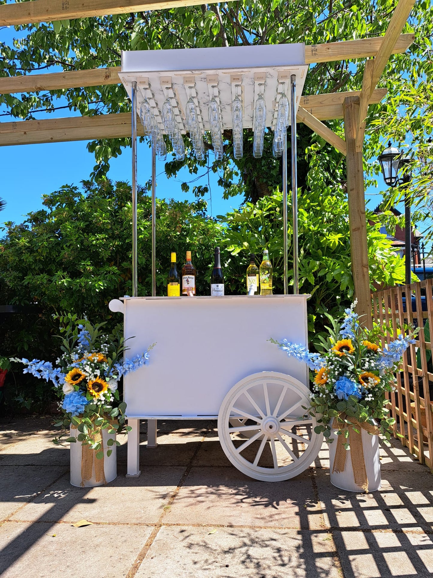 For hire - Prosecco/Gin/Drinks white Cart