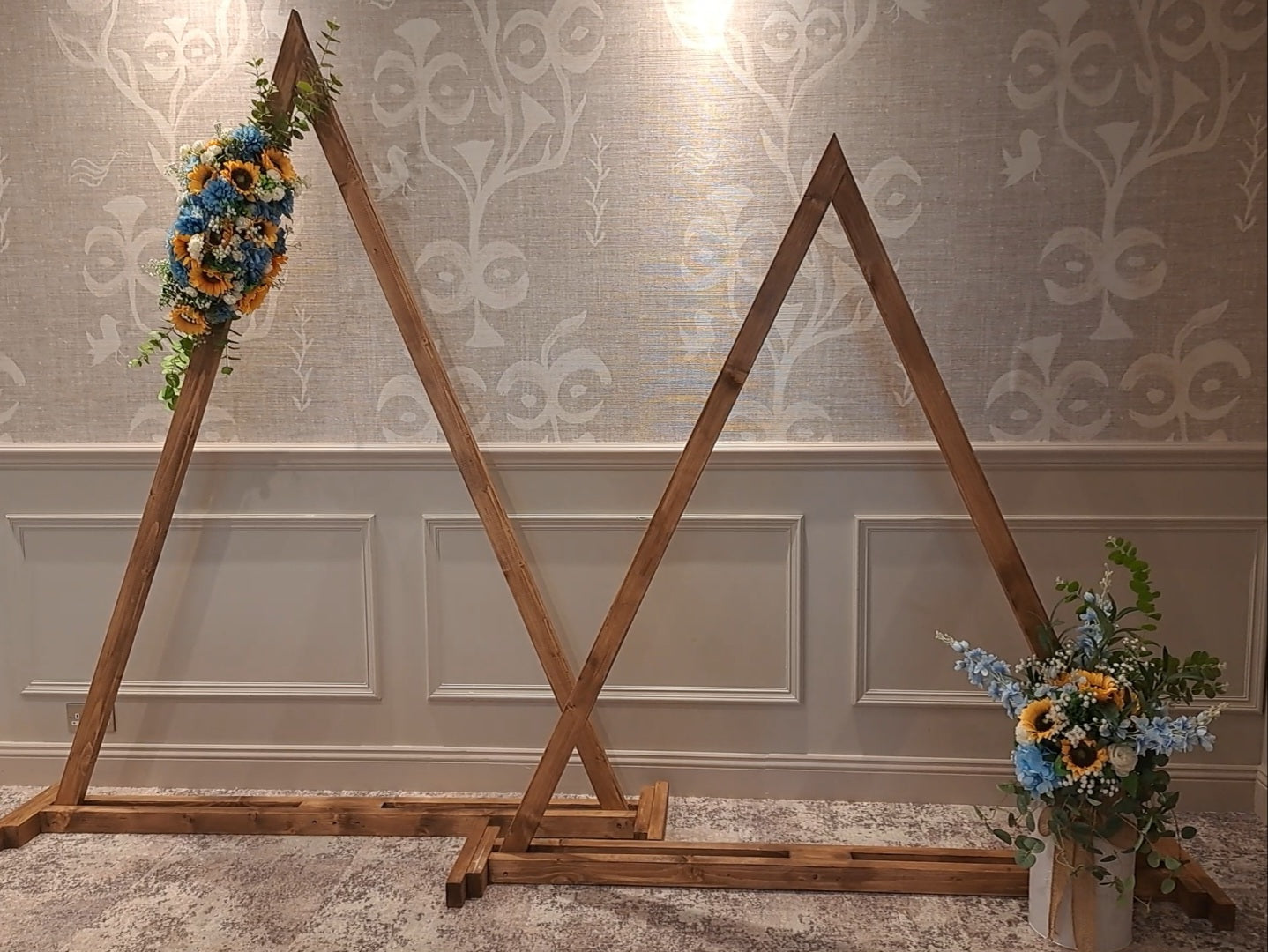 For hire - Small Triangular Arch