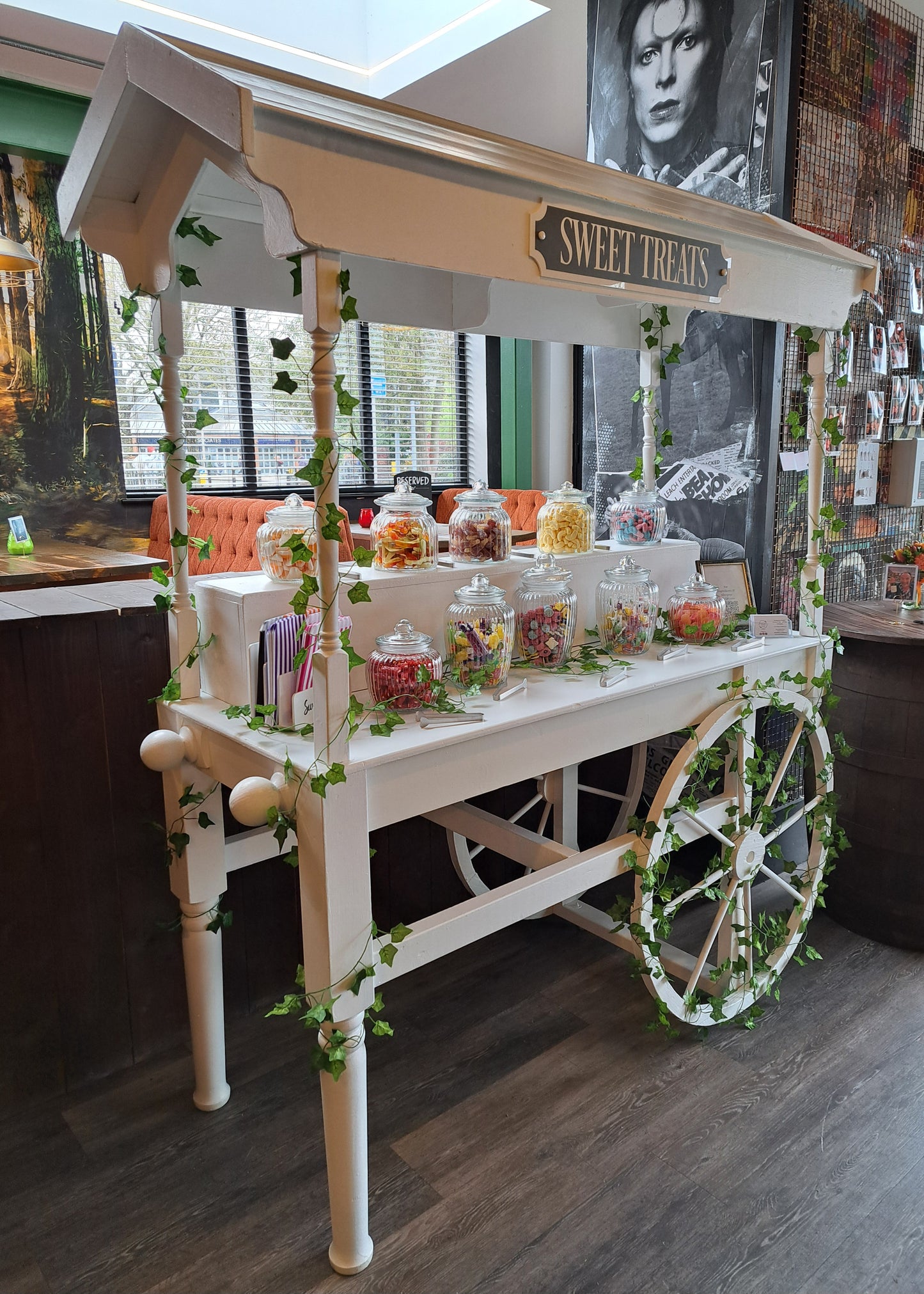 Sweet Treat Package 2 – The Ultimate Wedding Treat Station