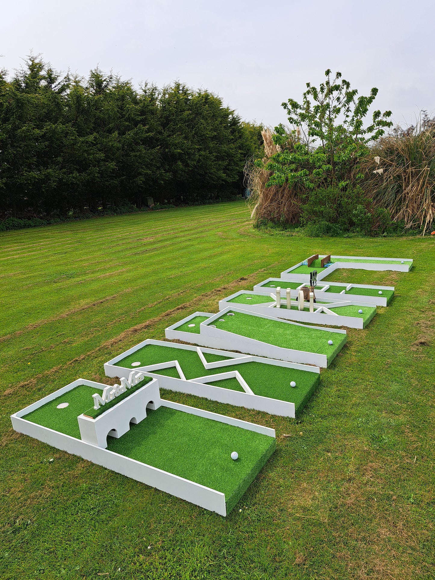 6 Hole Mini Golf Course £300 - Wedding Theme (£50 deposit)