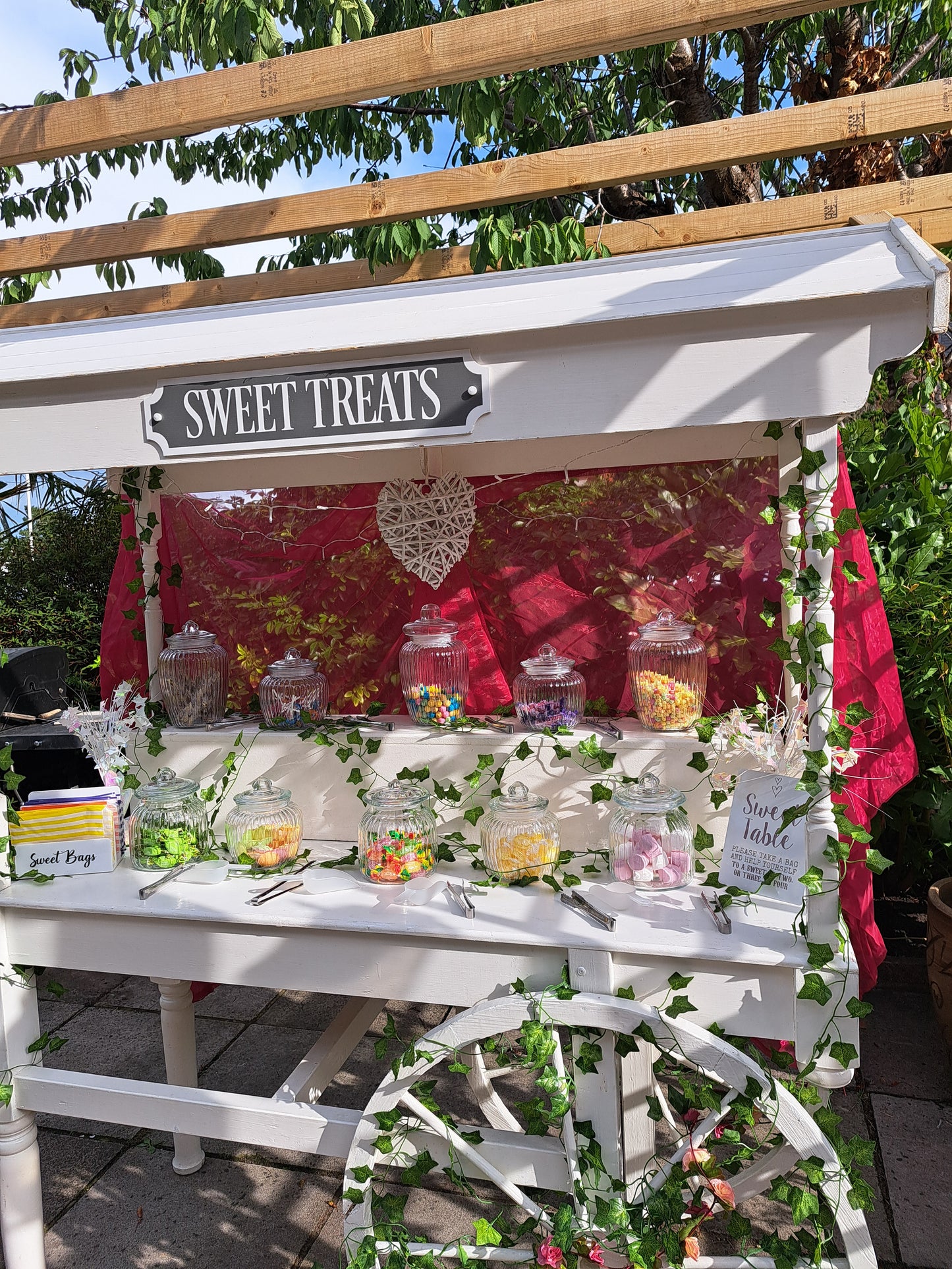 For Hire - Large White Sweet/Popcorn Cart - £125 filled (£50 deposit)