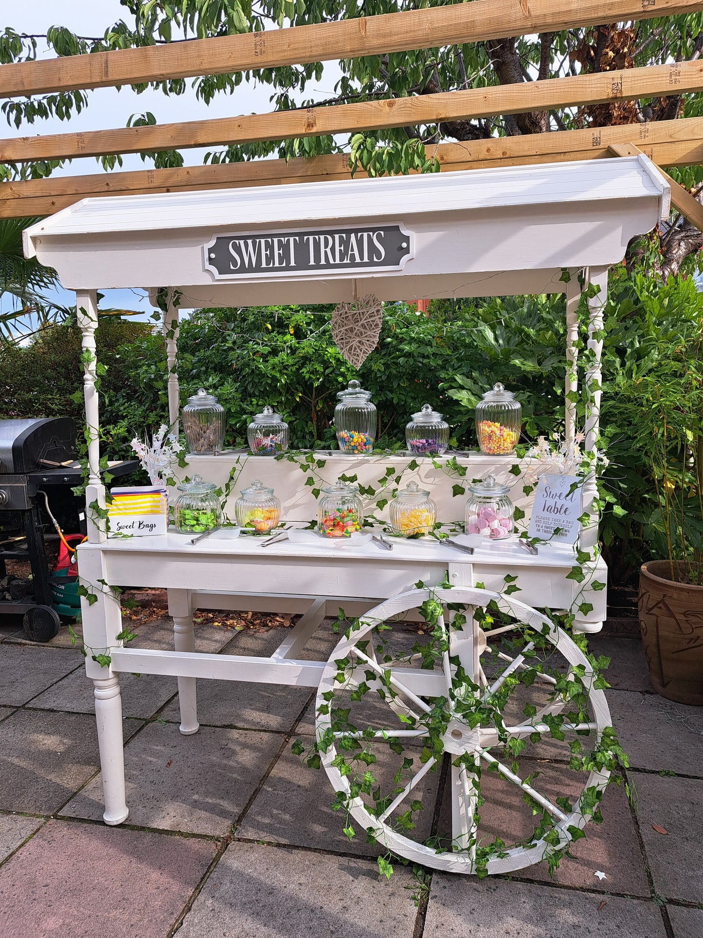 Pearl Wedding Package £320 (£50 deposit)