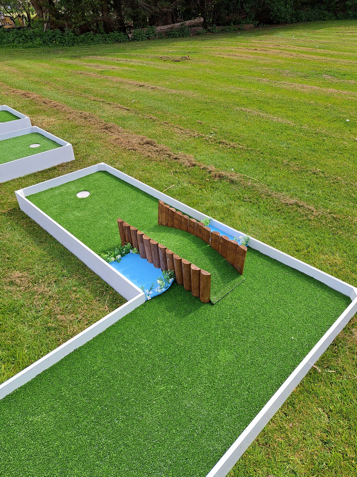 6 Hole Mini Golf Course £300 - Wedding Theme (£50 deposit)