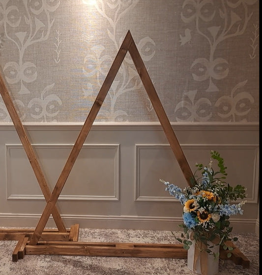 For hire - Small Triangular Arch